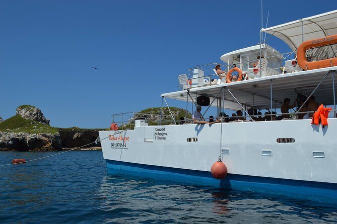 Catamaran Islas Marietas - Snorkel & Open Bar - Stop at Islas Marietas: How the Time on the Water Works