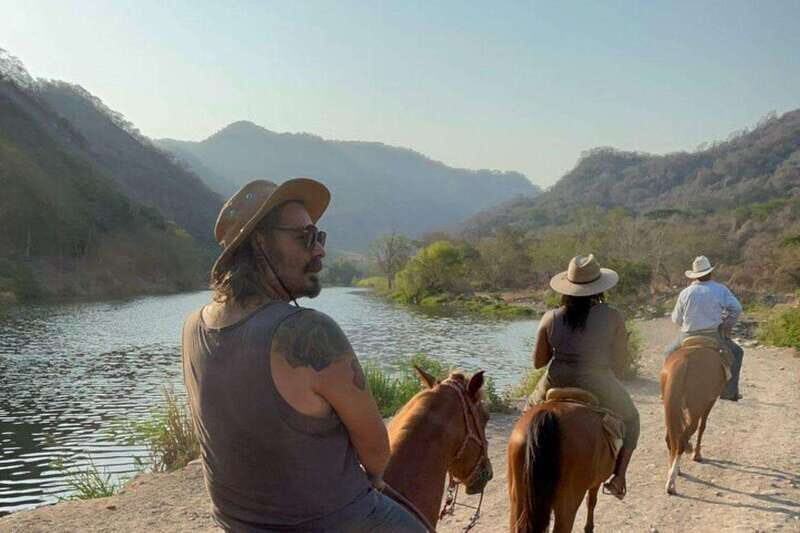 Puerto Vallarta: Horseback Riding, Lunch & Unlimited Drinks - Horse matching sets the comfort level fast