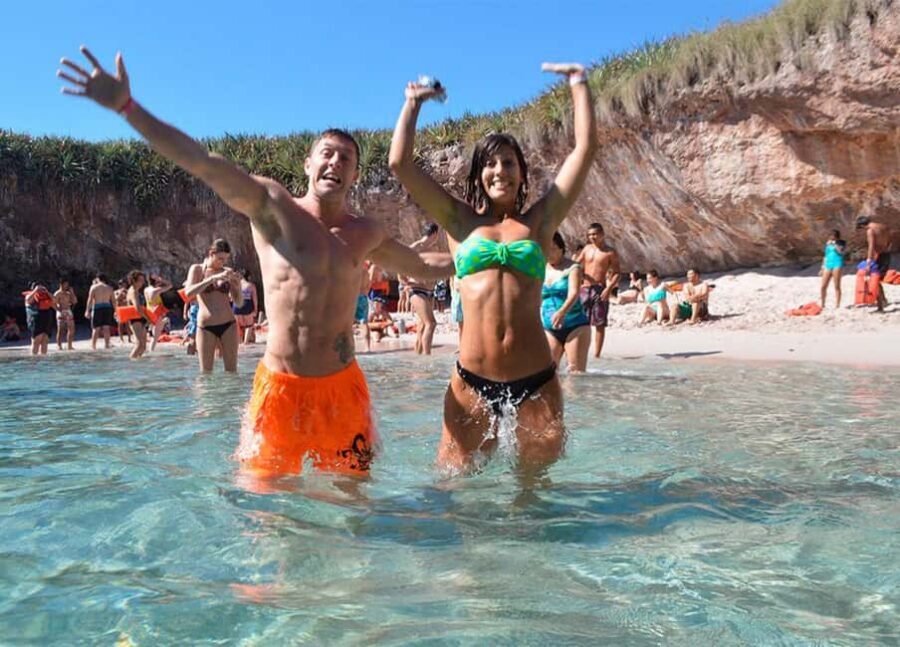 Puerto Vallarta: Marietas Island, Breakfast, Lunch, Open Bar - Cruising Out of Puerto Vallarta: Breakfast While You Hunt for Marine Life