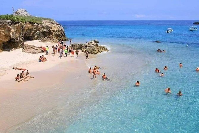 Tour islands Marietas Snorkeling and Nopalera Beach - Meeting point at Shark’s Tours: show up ready and easy to find