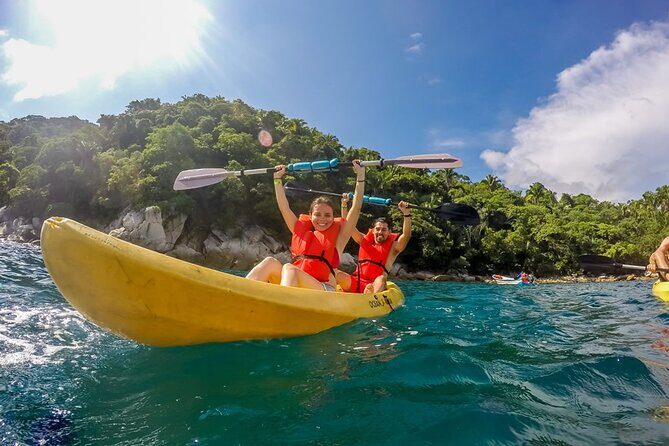 Tour Yelapas and Mahahuitas in Catamaran with Lunch and Open Bar! - Catamaran Day Trip: The 9:00 AM Start and How It Feels